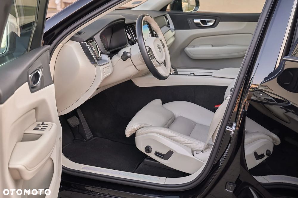 Volvo XC 60 - 26