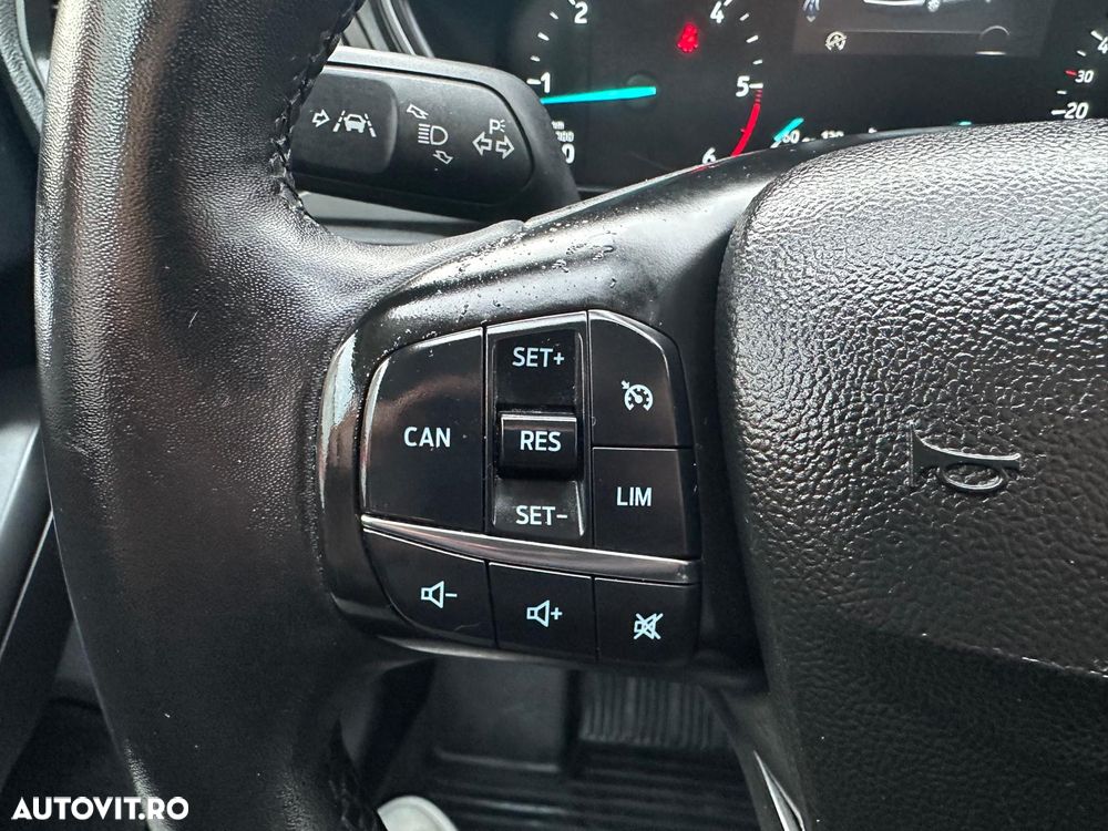 Ford Focus 1.5 EcoBlue Connected - 14