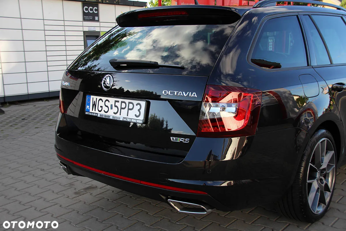 Skoda Octavia 2.0 TDI DSG RS - 18