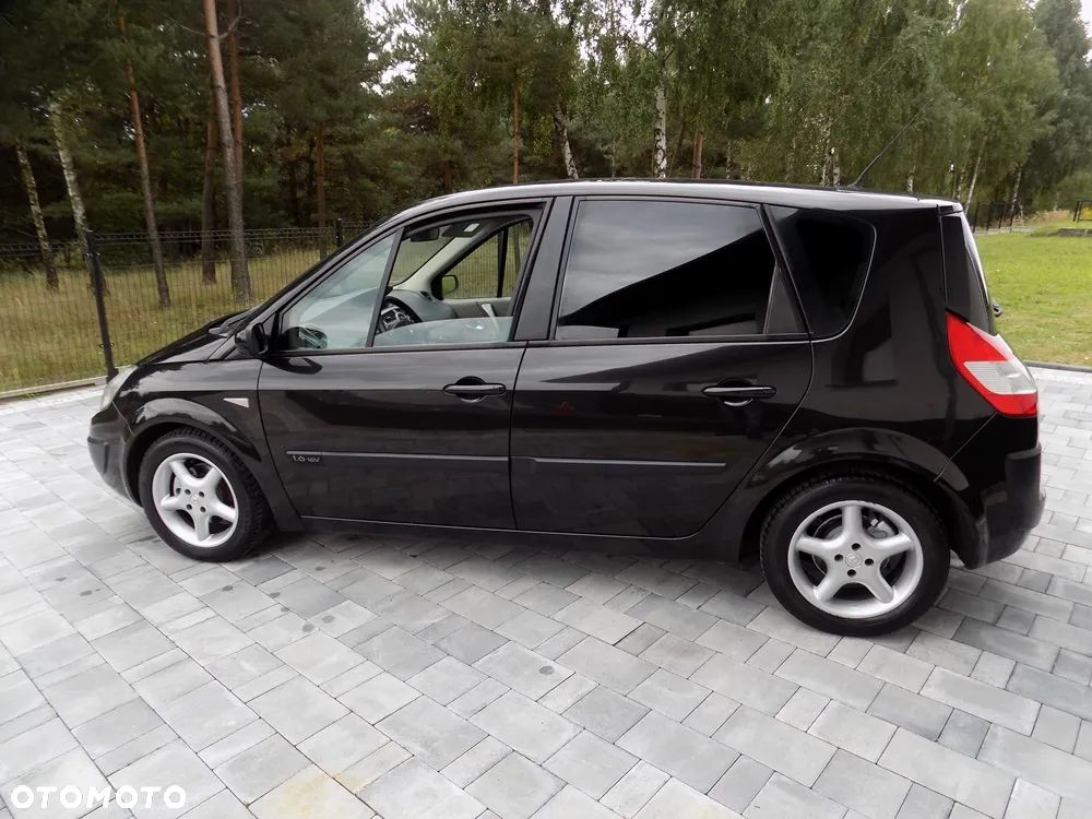 Renault Scenic 1.6 16V Avantage - 28