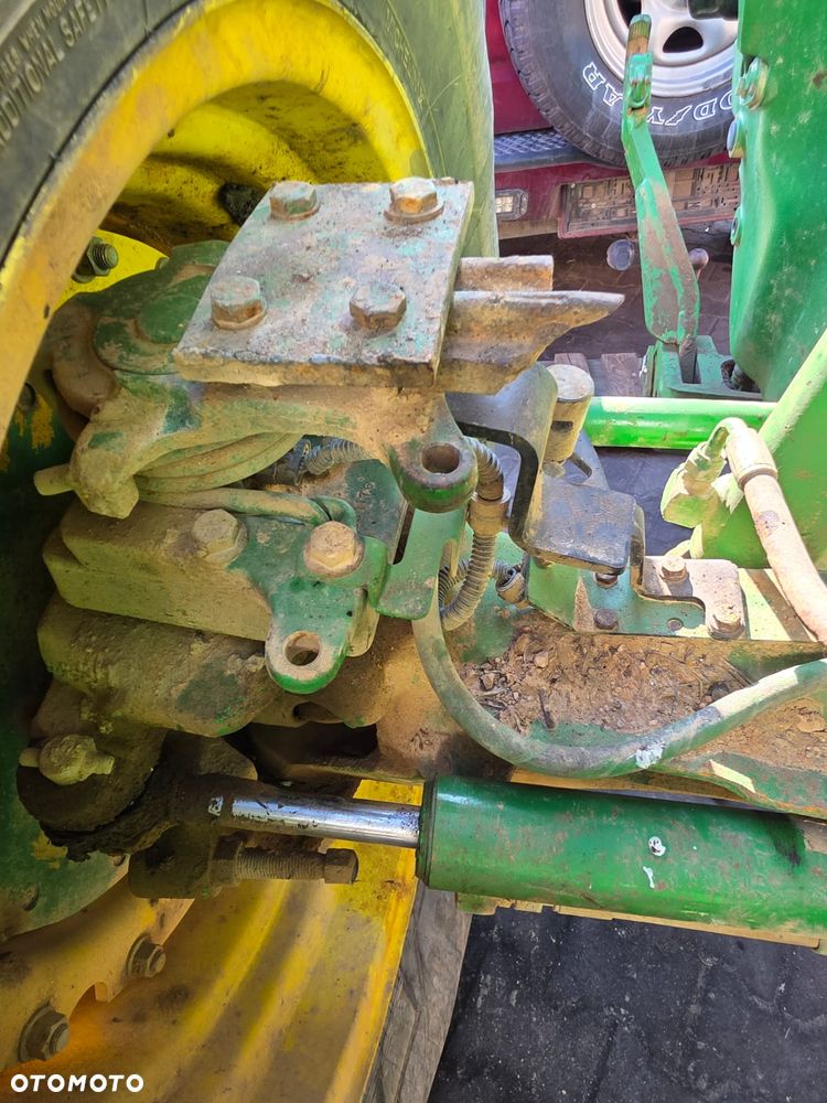 Szerokie błotniki przednie John Deere 7280R - 11