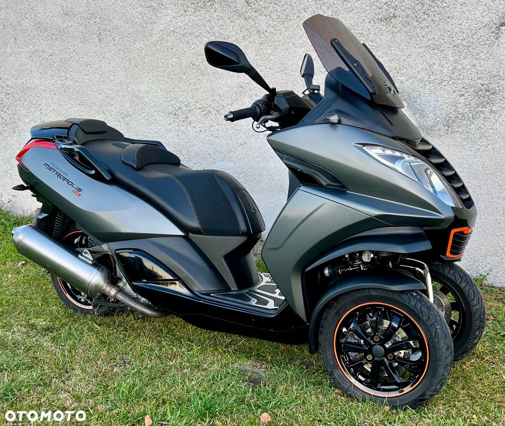 Peugeot Metropolis - 2