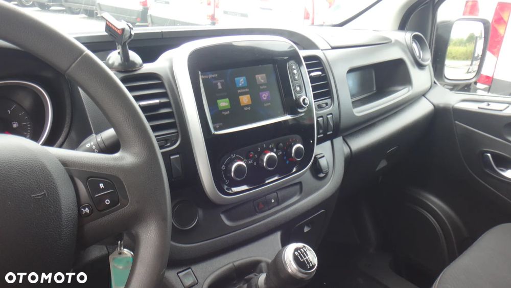 Renault Trafic - 14