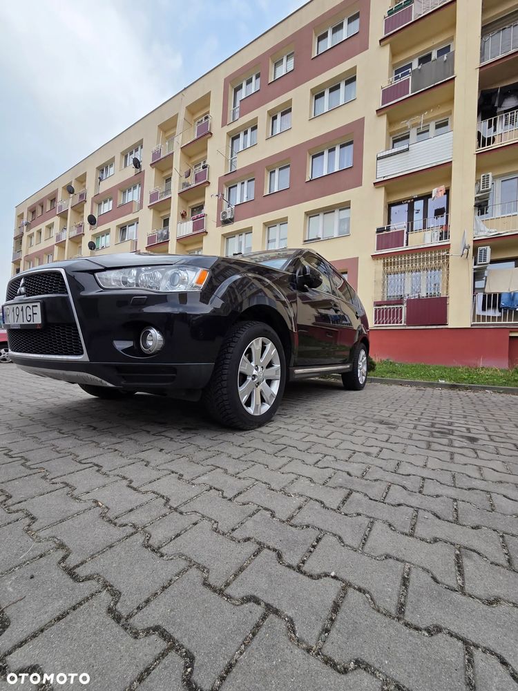 Mitsubishi Outlander 2.2 DID Intense EU5 - 10