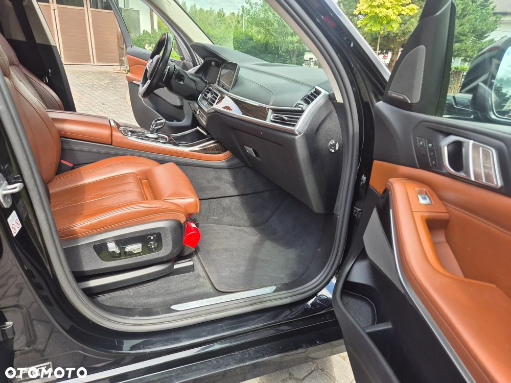 BMW X7 xDrive30d sport - 27