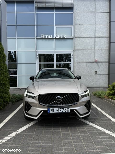 Volvo XC 60 B5 B AWD Plus Dark - 2
