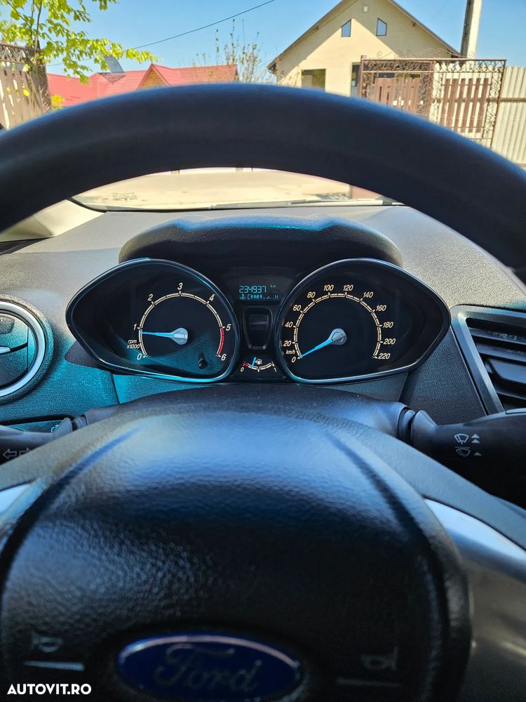 Ford Fiesta 1.5 TDCi Trend - 13