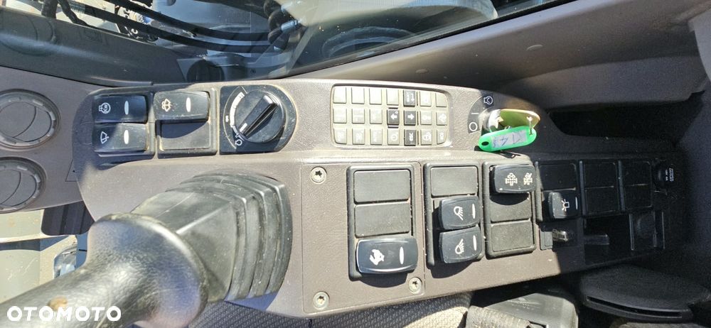 Volvo ECR 145DL - 18