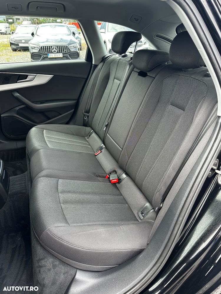 Audi A4 Avant 2.0 TDI ultra S tronic sport - 22