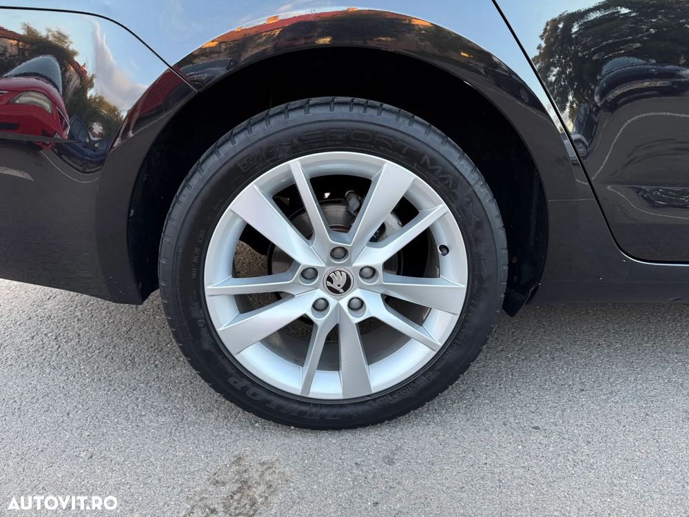 Skoda Octavia 2.0 TDI DSG Style - 9