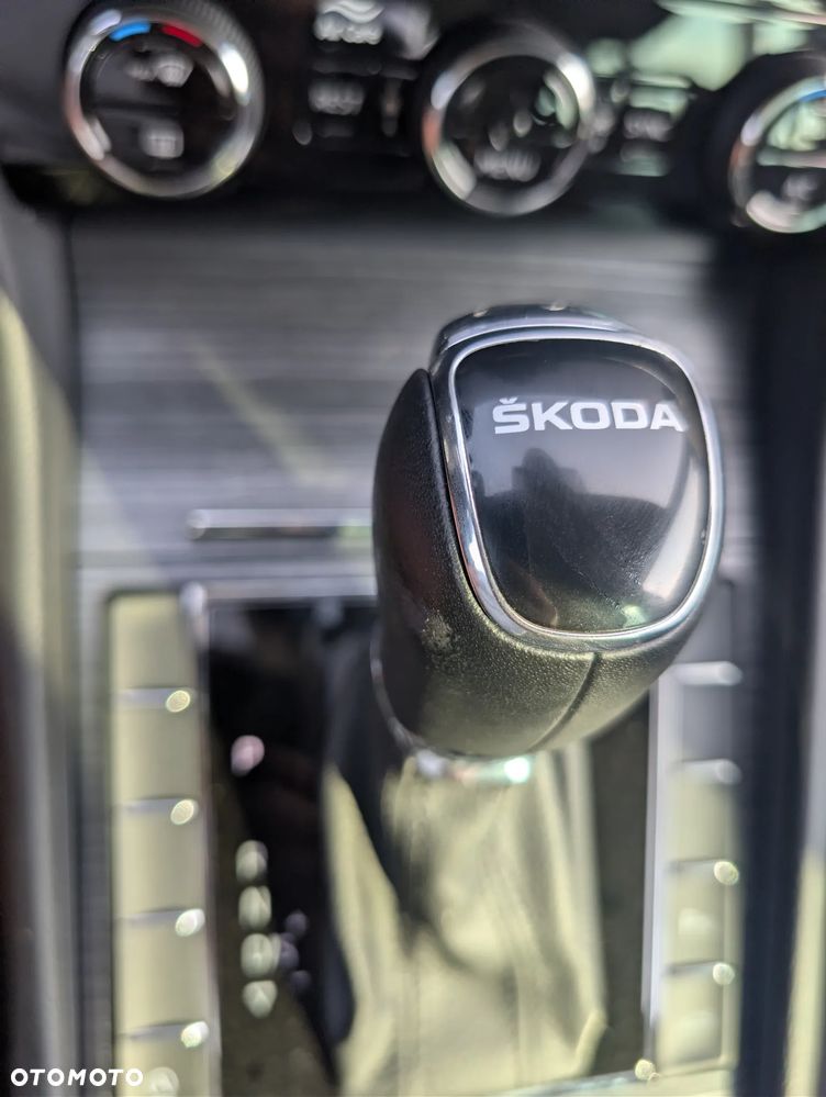 Skoda Superb 1.5 TSI DSG Ambition - 30