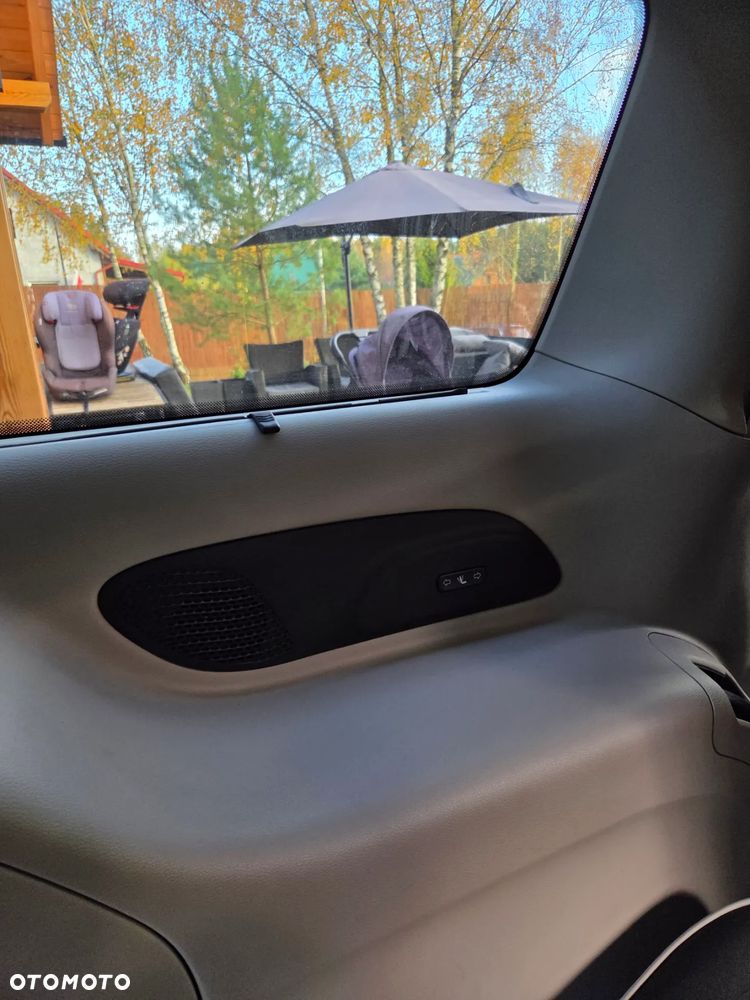 Chrysler Pacifica - 10