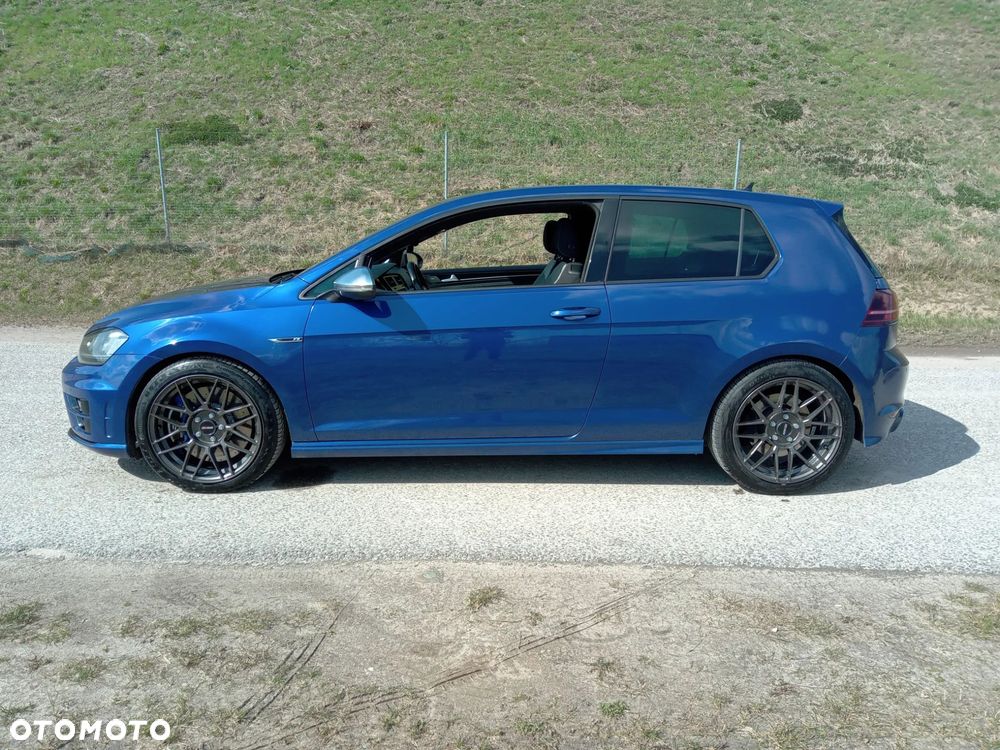 Volkswagen Golf - 6