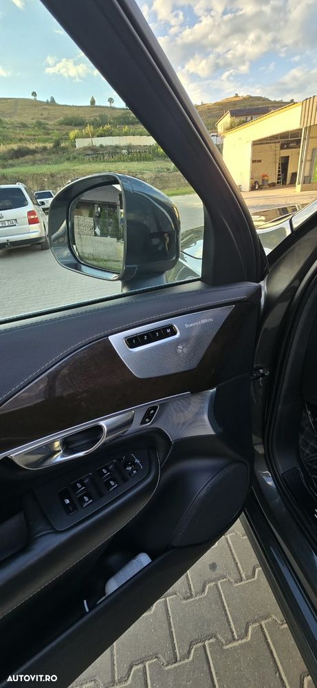 Volvo XC 90 - 13
