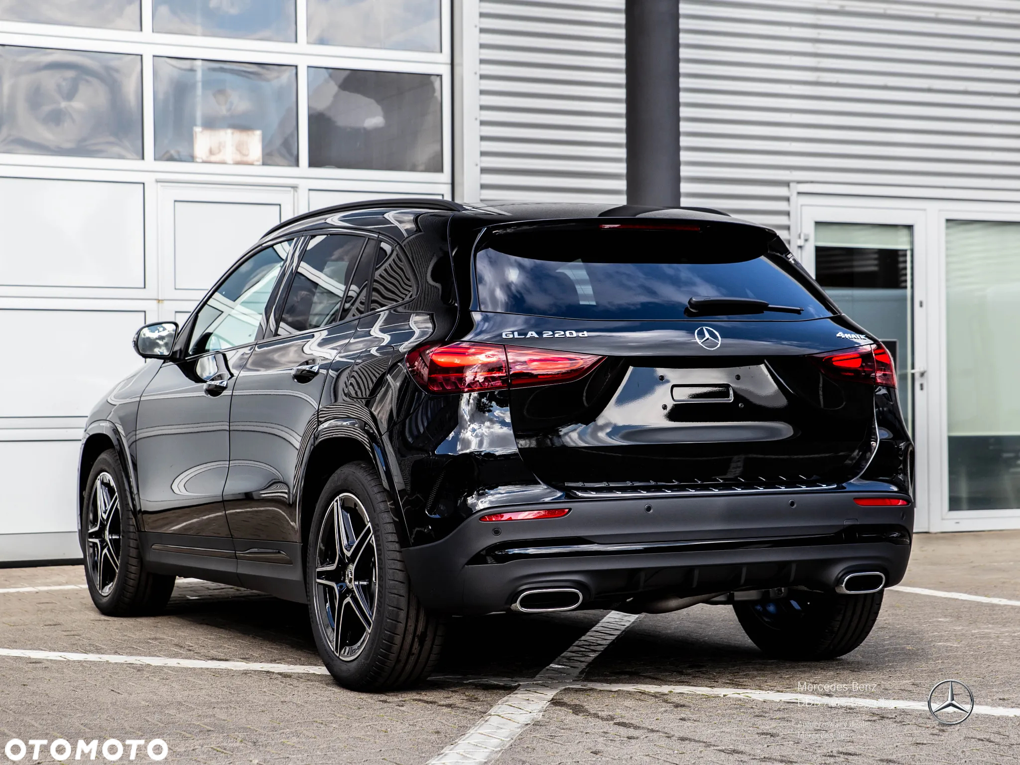 Mercedes-Benz GLA 220 d 4-Matic AMG Line - 4