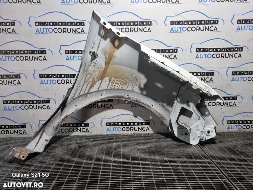 Aripa Stanga Fata Dacia Sandero 2 Stepway 2012 - 2016 4 Usi Glacier White 369 (1360) - 2