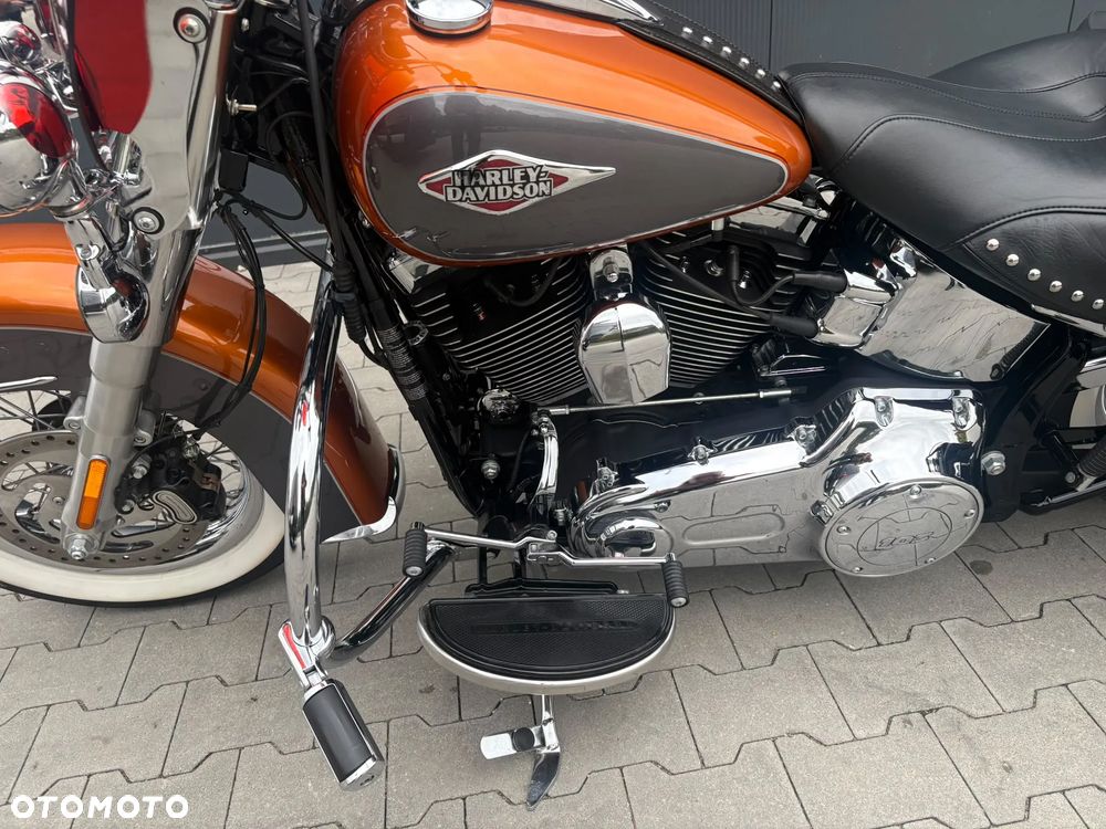 Harley-Davidson Softail Heritage Classic - 16
