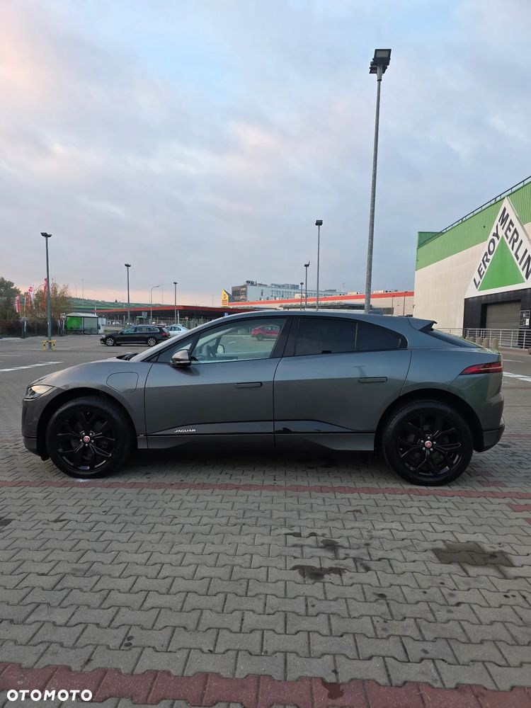 Jaguar I-Pace - 8