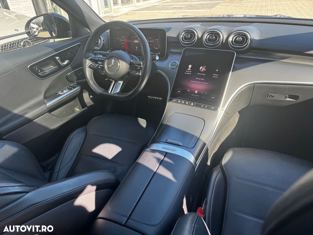 Mercedes-Benz C 300 4Matic 9G-TRONIC AMG Line - 23