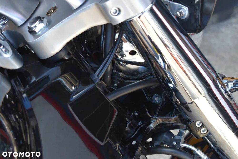 Suzuki Intruder - 29