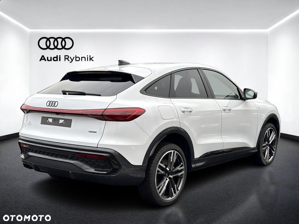 Audi Q5 Sportback - 5