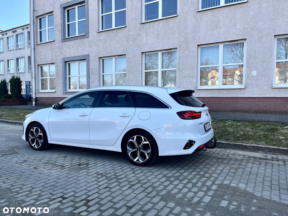 Kia Ceed 1.4 T-GDI L Business Line Plus DCT - 16