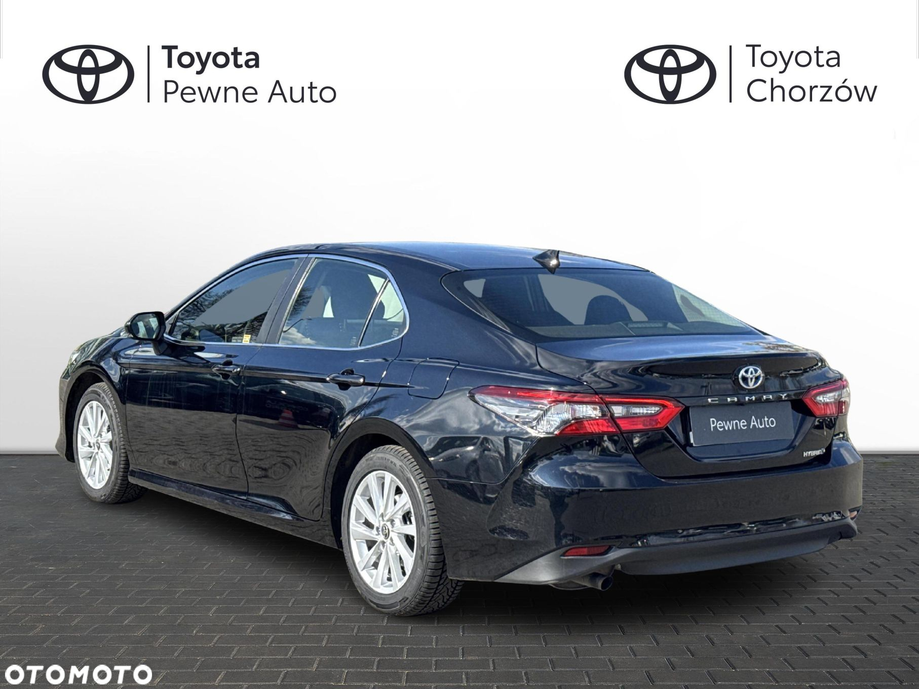 Toyota Camry - 3