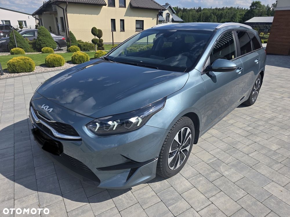 Kia Ceed - 16
