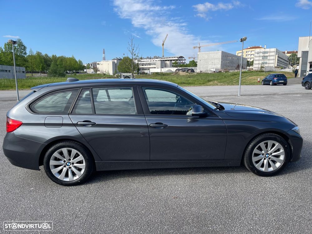 BMW 318 d Luxury Line - 4