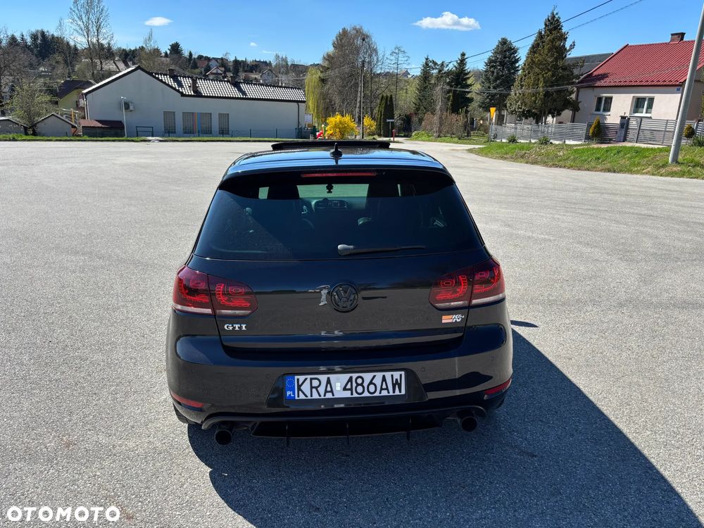 Volkswagen Golf - 13