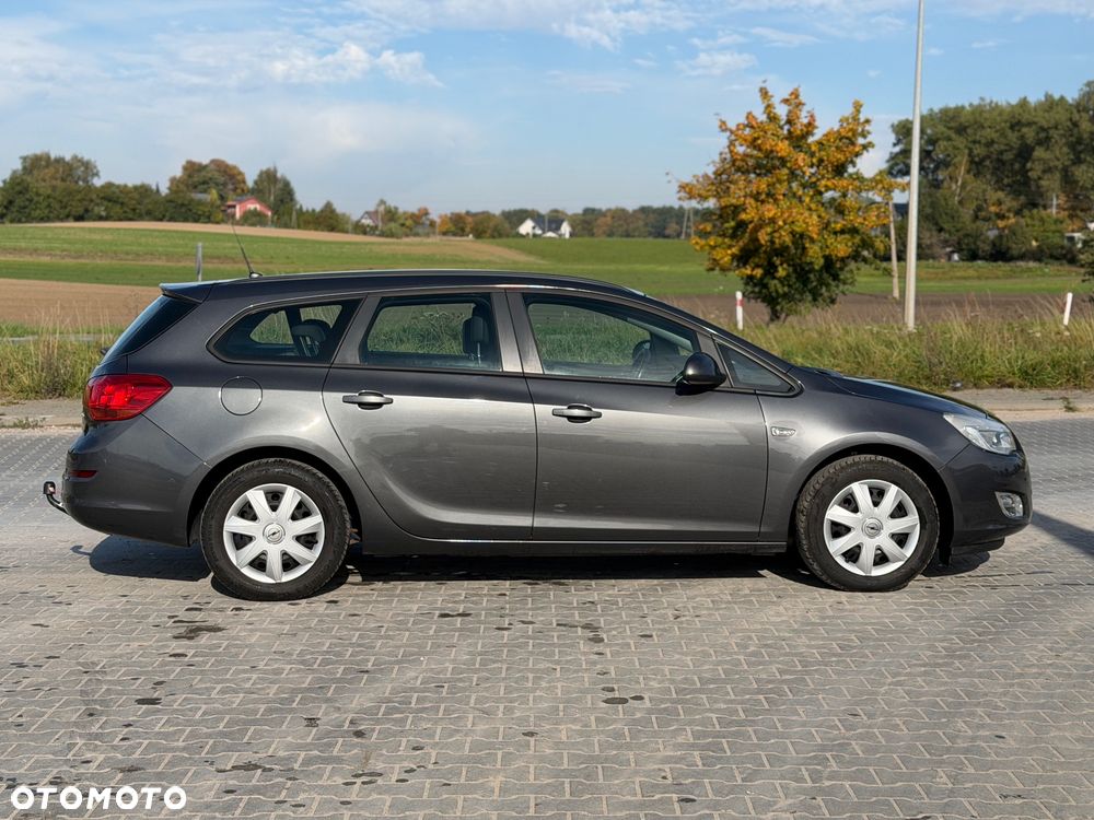 Opel Astra - 16