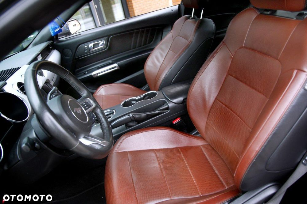 Ford Mustang - 17