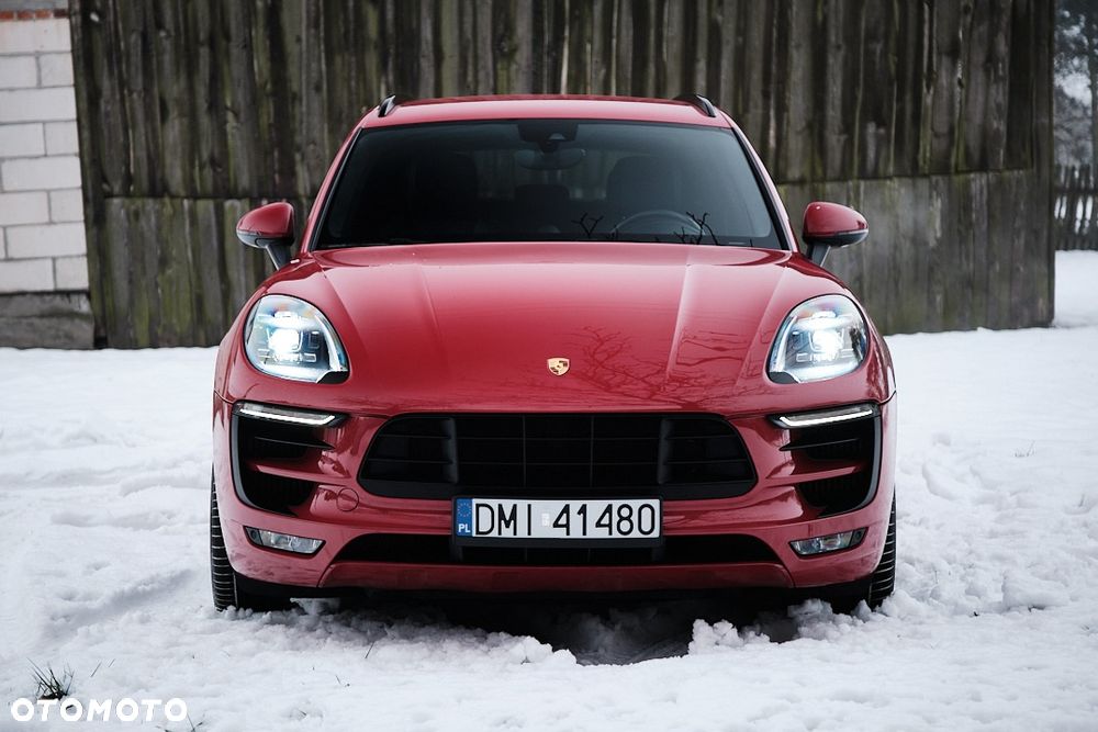 Porsche Macan - 1
