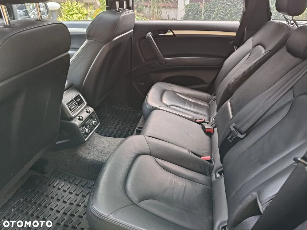 Audi Q7 - 16