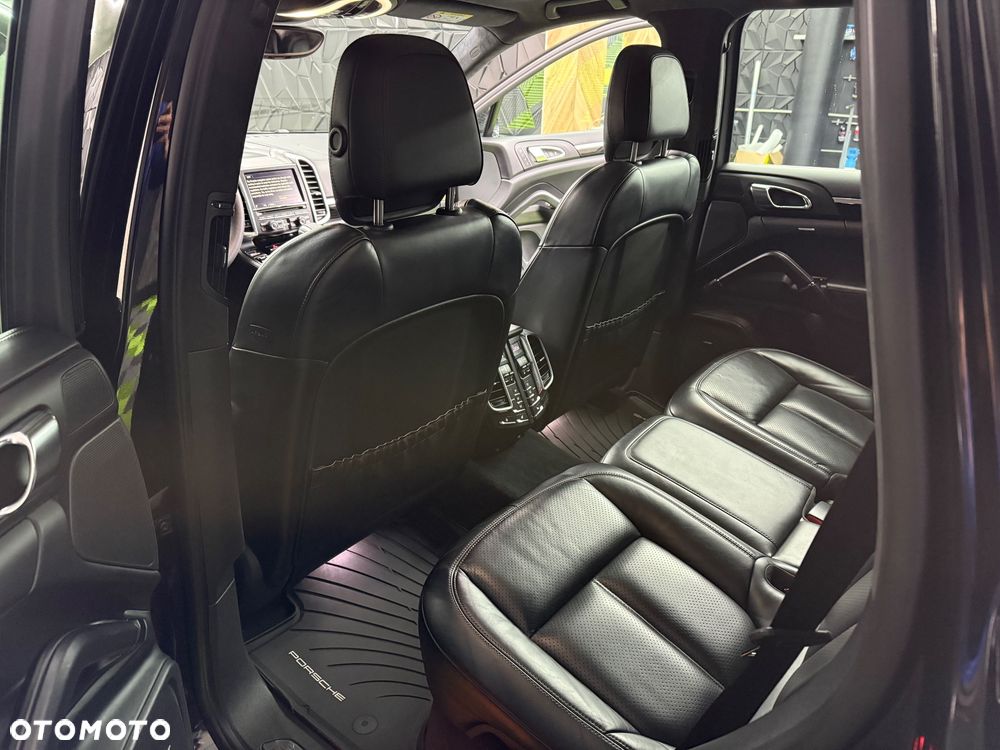 Porsche Cayenne S Diesel - 13