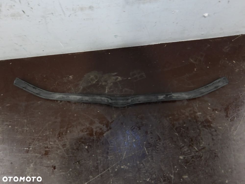 BMW E60 LIFT 07-10 GÓRNA CZĘŚĆ PASA PRZEDNIEGO 51117063835 - 2