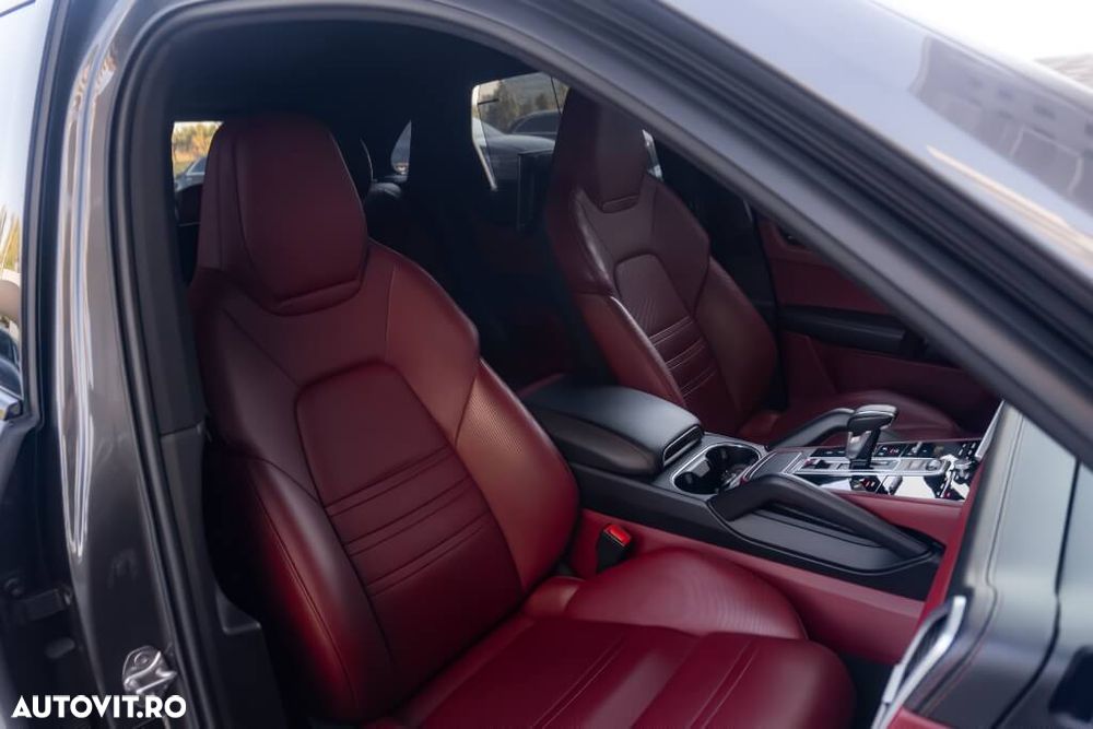 Porsche Cayenne - 29