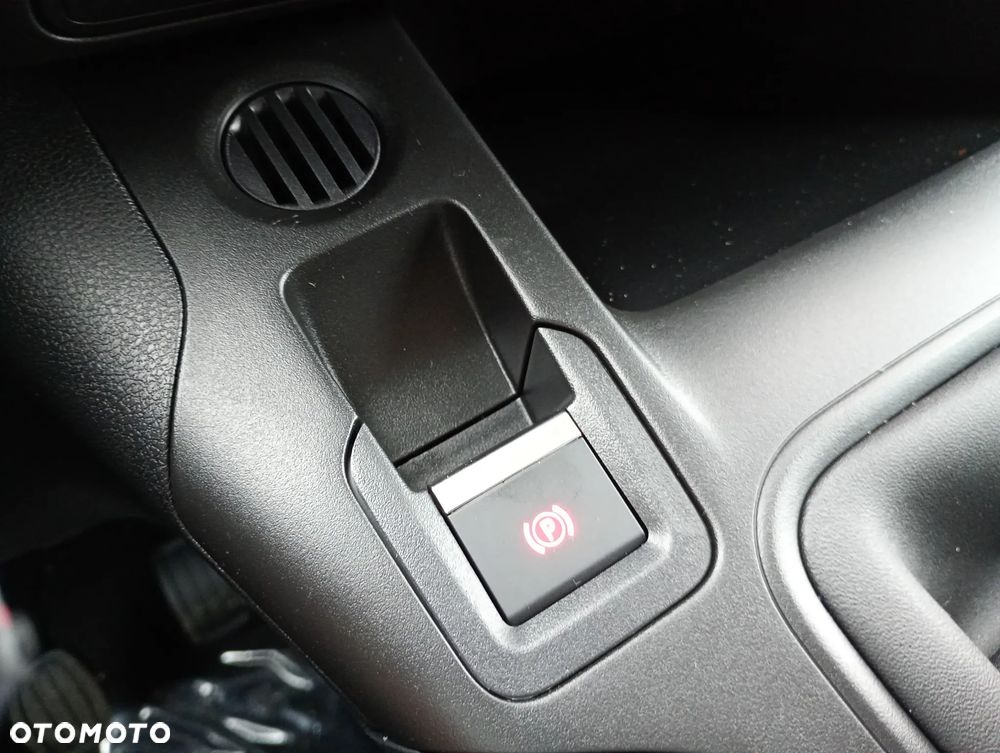 Peugeot Partner Furgon Long 950kg 100KM BlueHDi - 21