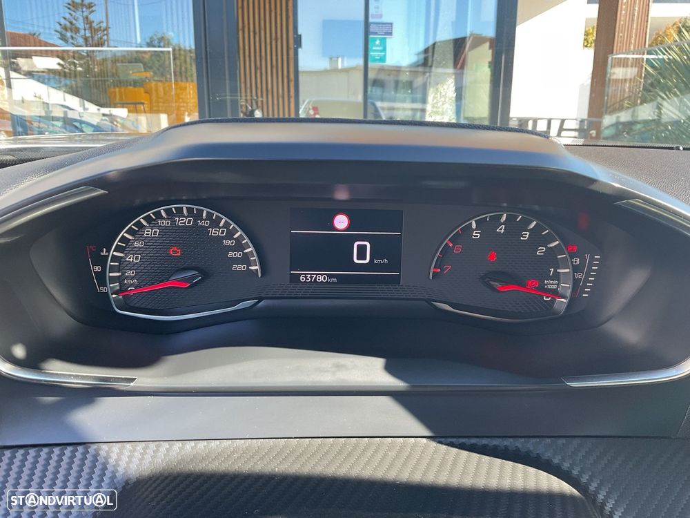 Peugeot 2008 1.2 PureTech Active Pack - 23