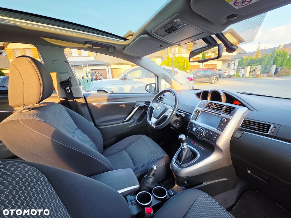 Toyota Verso 1.6 D-4D Premium - 37