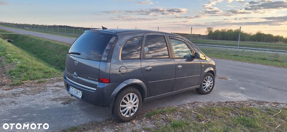 Opel Meriva 1.6 Cosmo - 4