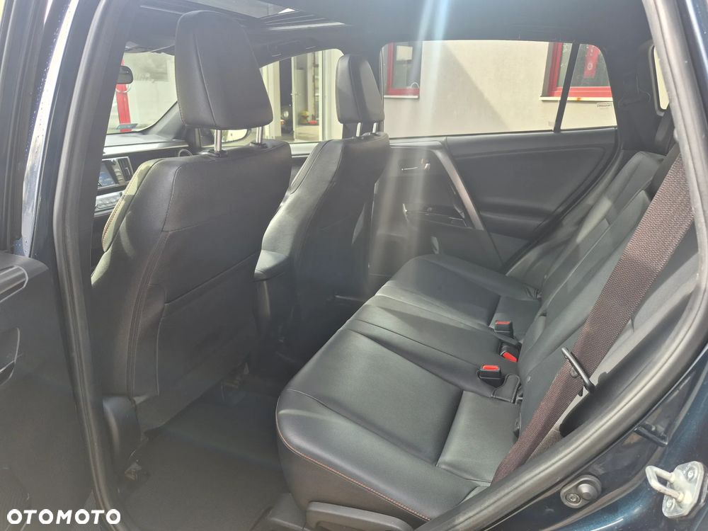 Toyota RAV4 - 14