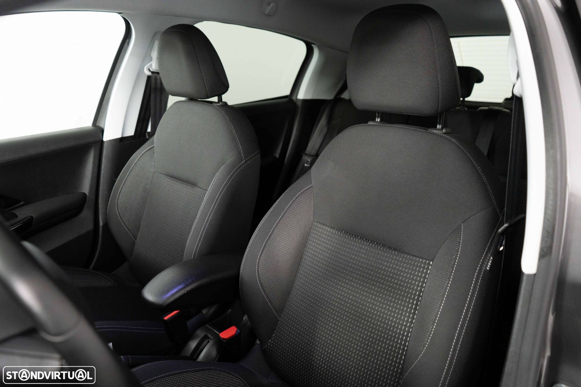 Peugeot 208 1.2 PureTech Allure - 8