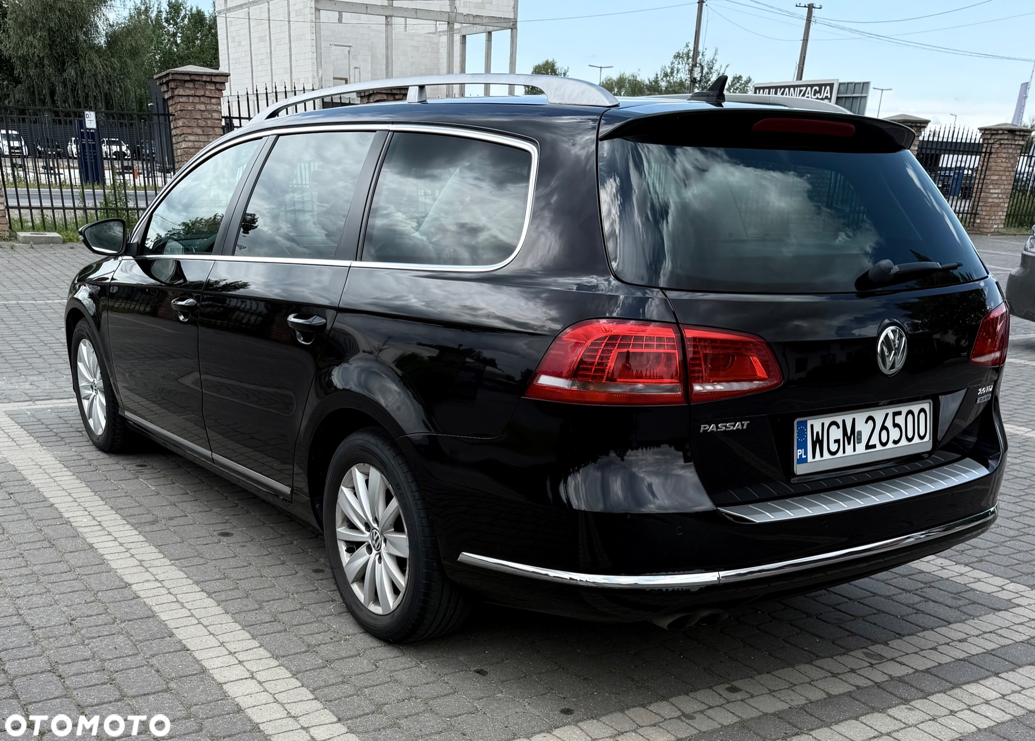 Volkswagen Passat Variant 2.0 Blue TDI DSG SCR Business Edition - 9