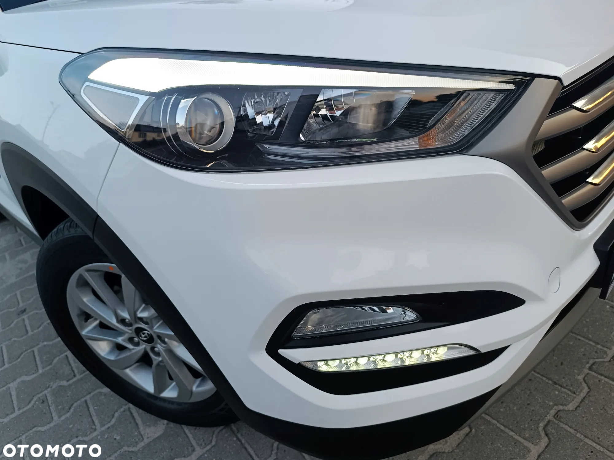 Hyundai Tucson 1.6 GDI BlueDrive Style 2WD - 15