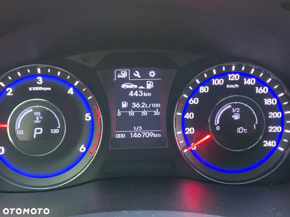Hyundai i40 Kombi blue 1.7 CRDi DCT Premium - 19