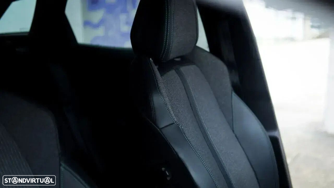 Peugeot 3008 1.6 Hybrid Allure Pack e-EAT8 - 56
