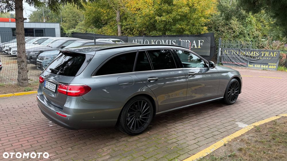 Mercedes-Benz Klasa E 200 CGI BlueEFFICIENCY Automatik Avantgarde - 15