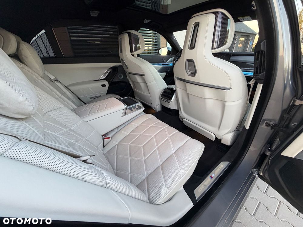 BMW Seria 7 740d xDrive mHEV M Sport sport - 17