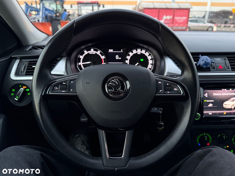 Skoda RAPID 1.0 TSI Ambition DSG - 6